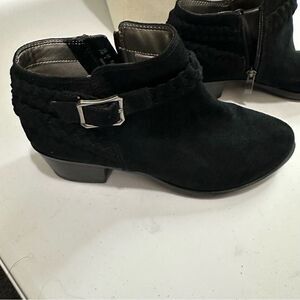 Lifestride Velocity 2.0 - black booties - women’s size 7W